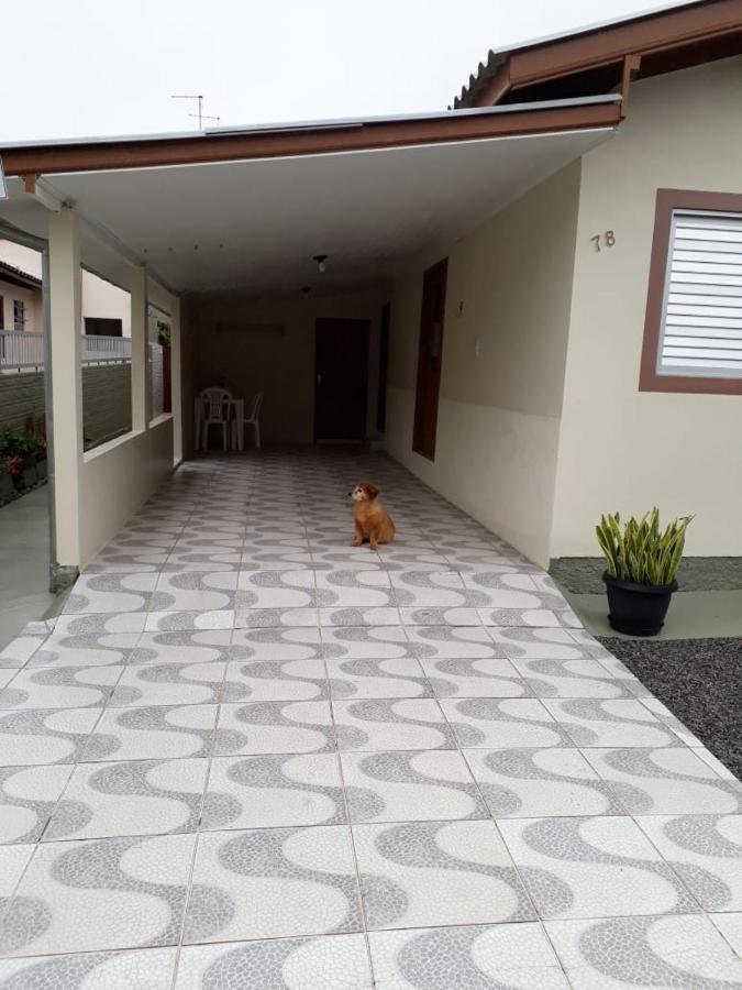 Vila Casa Da Alaide Pinheira Exteriér fotografie